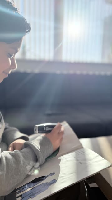 Reklame | Test // @hemmingsenkids x @testfamilien.dk 

Læsning behøver ikke altid være kedeligt 📚✒️
