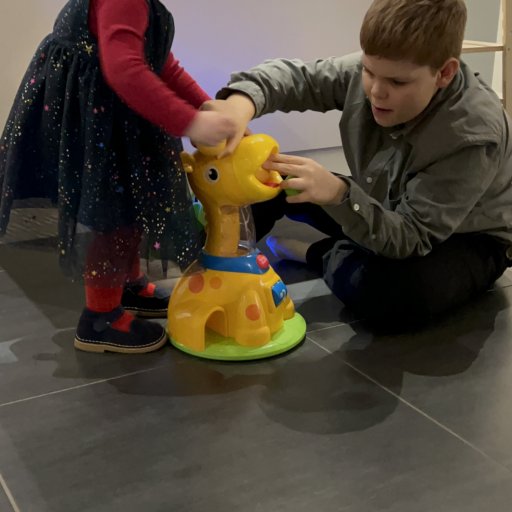 Spinnin’ Spots Giraffe™